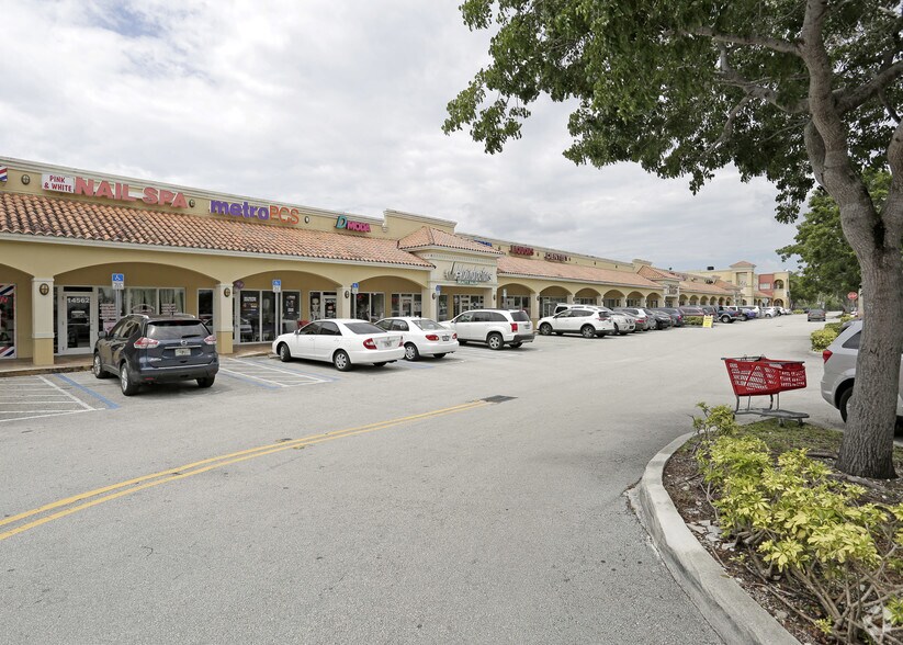More Photos Of 14500-14680 SW 8th St, Miami Freestanding For Lease