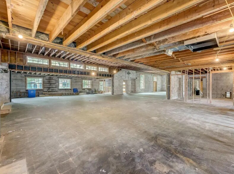 More Photos Of 1671 Summit Ave, Saint Paul Religious Facility For Sale