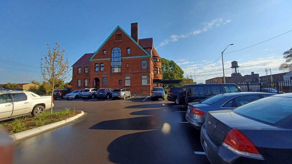 More Photos Of 2921 E Jefferson Ave, Detroit Office Residential For Lease