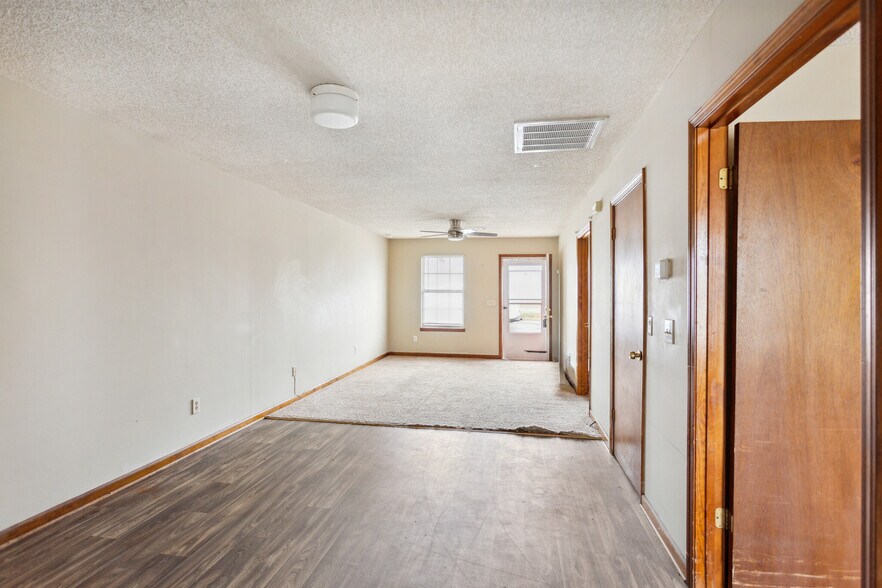 More Photos Of 124 Evergreen Trl, Cartersville Apartments For Sale