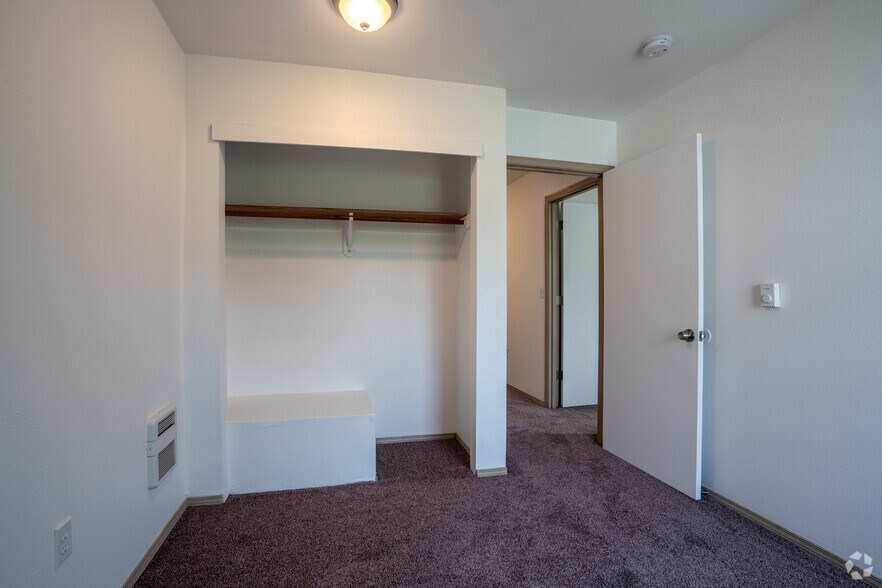 More Photos Of 1301-1371 E Santiam St, Stayton Apartments For Sale