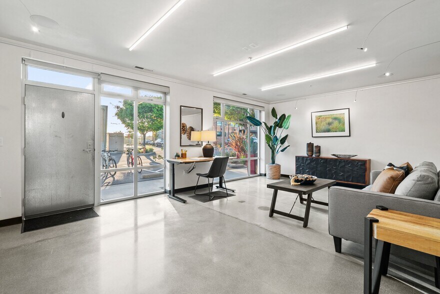More Photos Of 108 High Rd, Santa Cruz Flex For Sale