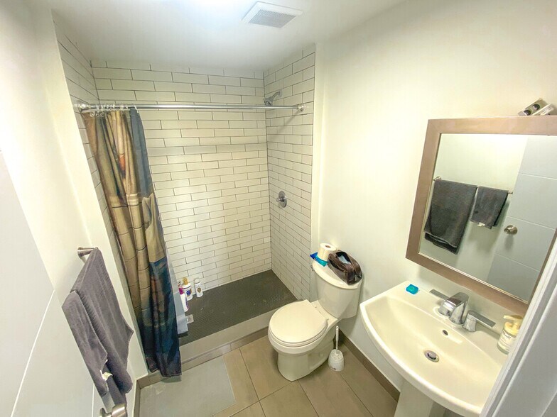 More Photos Of 5901 Broadway, West Palm Beach Apartments For Sale