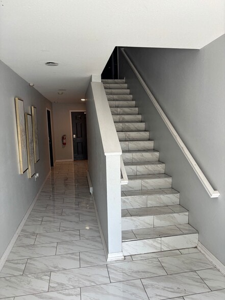 More Photos Of 118 Rhodes St, South Bend Apartments For Sale