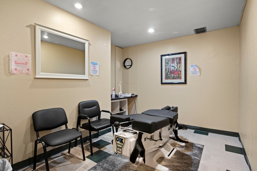 More Photos Of 1700 Dr. Martin Luther King, Jr. St N, Saint Petersburg Medical For Sale