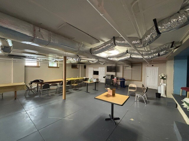 More Photos Of 722 Waggoner Ave, Evansville Religious Facility For Sale