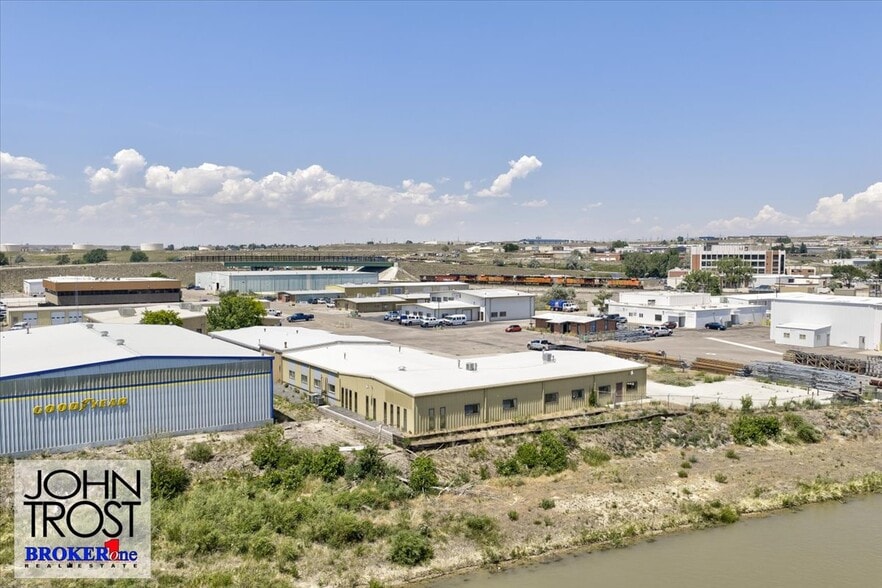 More Photos Of 195 Pronghorn St, Casper Office For Lease