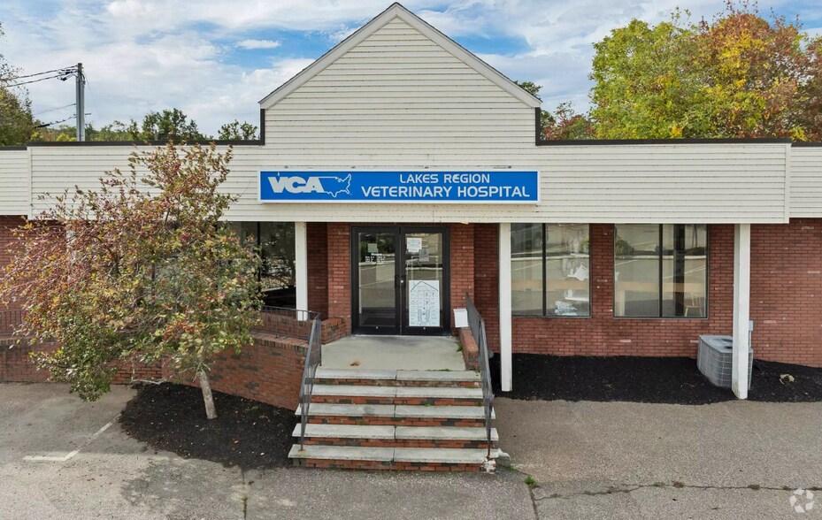 More Photos Of 1266 Union Ave, Laconia Veterinarian Kennel For Sale