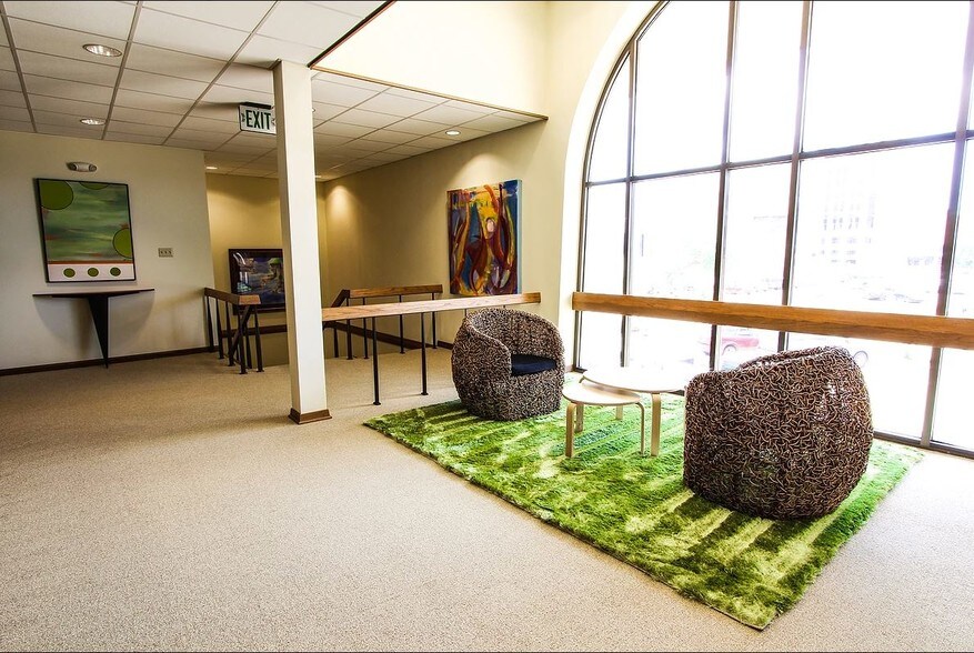 More Photos Of 216 Olive St, Texarkana Loft Creative Space For Lease