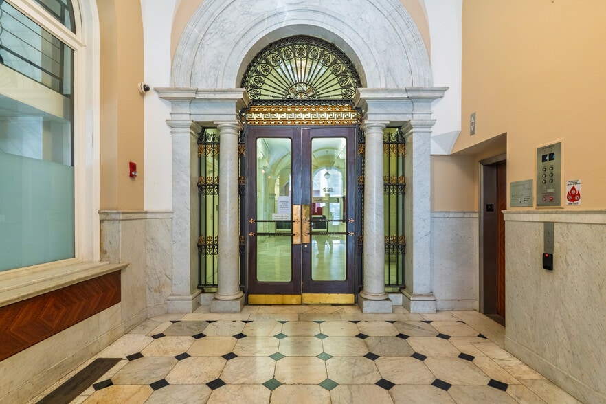 More Photos Of 421 Chestnut St, Philadelphia Apartments For Sale