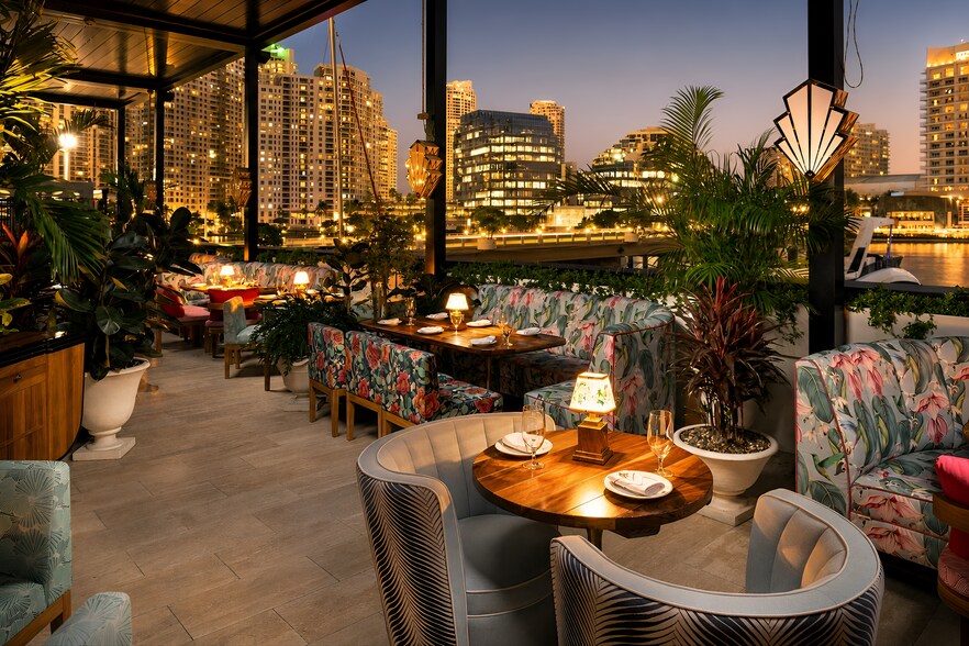 More Photos Of 801 Brickell Bay Dr, Miami Apartments For Sale