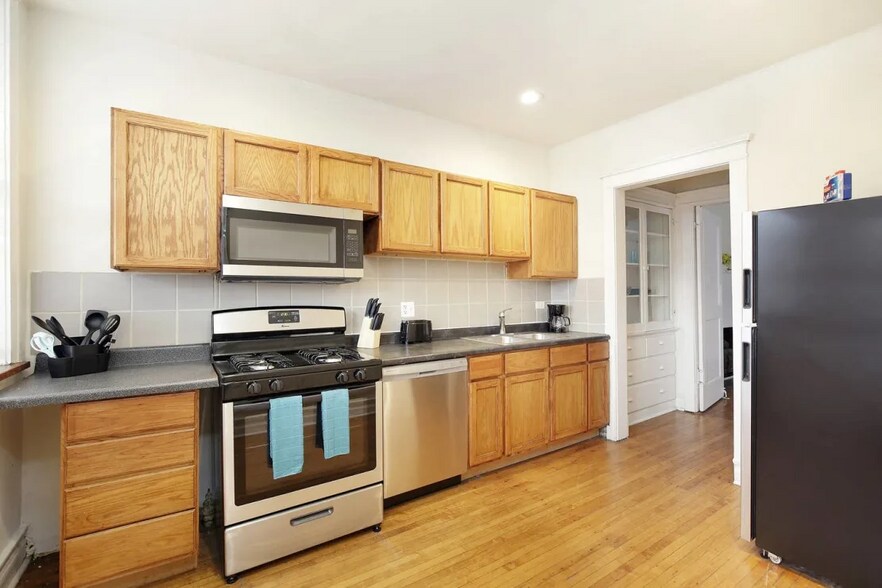 More Photos Of 5124-5126 S University Ave, Chicago Apartments For Sale