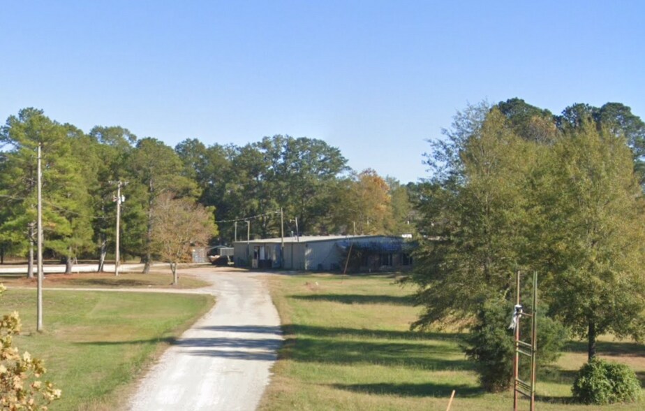 More Photos Of 7440 Highway 15, Ecru Warehouse For Lease