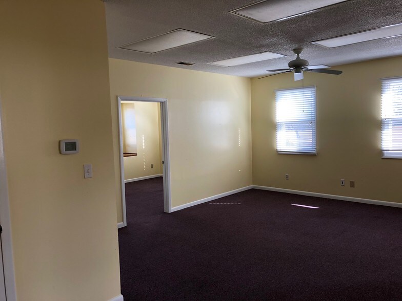 More Photos Of 410 New Bridge St, Jacksonville Office For Lease
