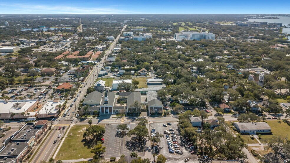 More Photos Of 411 Turner St, Clearwater Religious Facility For Lease