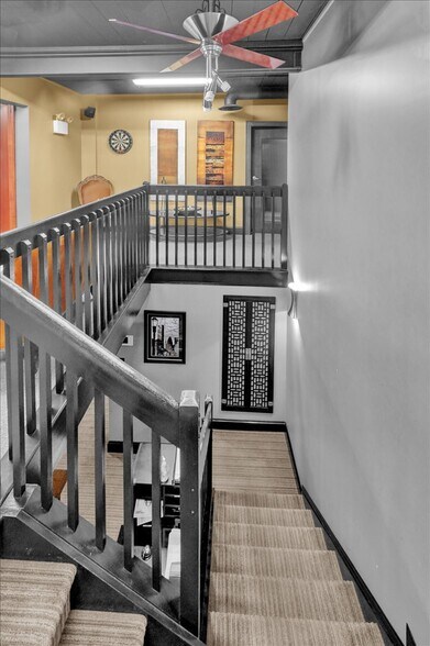 More Photos Of 426 Warren St, Reading Office For Sale