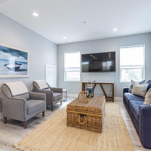 More Photos Of 7792 Liberty Dr, Huntington Beach Apartments For Sale