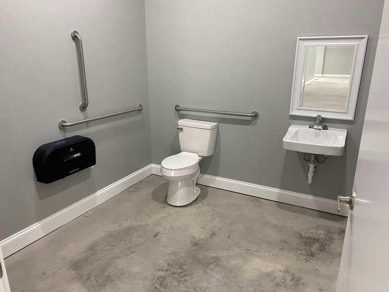 More Photos Of 775 Clairton Blvd, Pittsburgh Freestanding For Sale