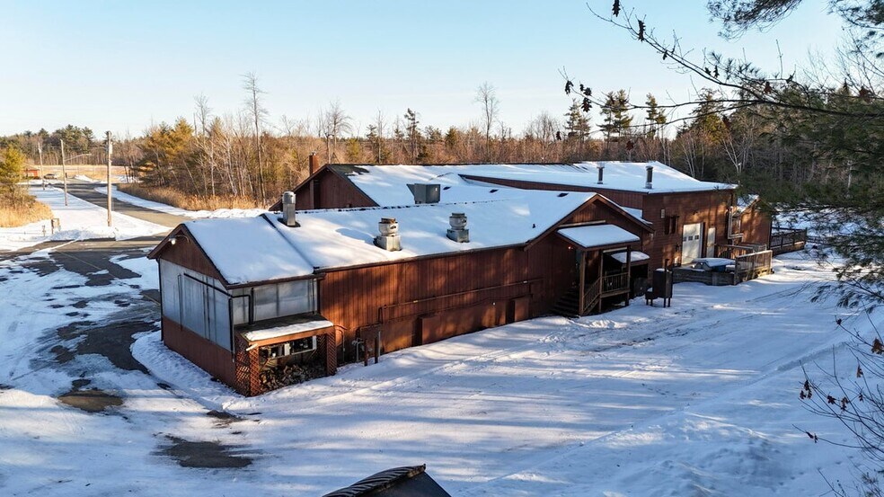 More Photos Of 697 Bear Swamp Rd, Peru General Retail For Sale