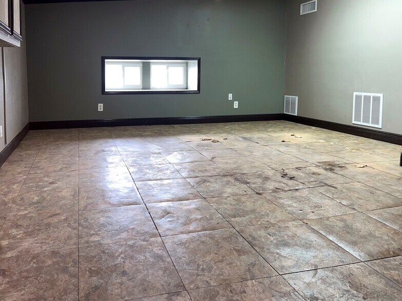 More Photos Of 4818 Gemini St, Corpus Christi Warehouse For Sale