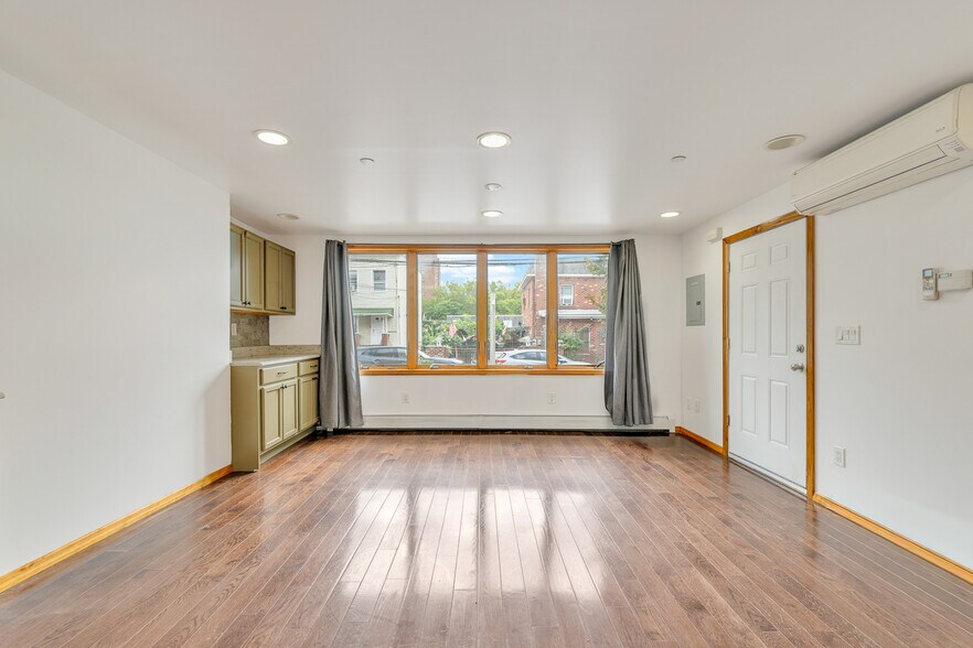 More Photos Of 2105 33rd Ave, Astoria Multifamily For Sale