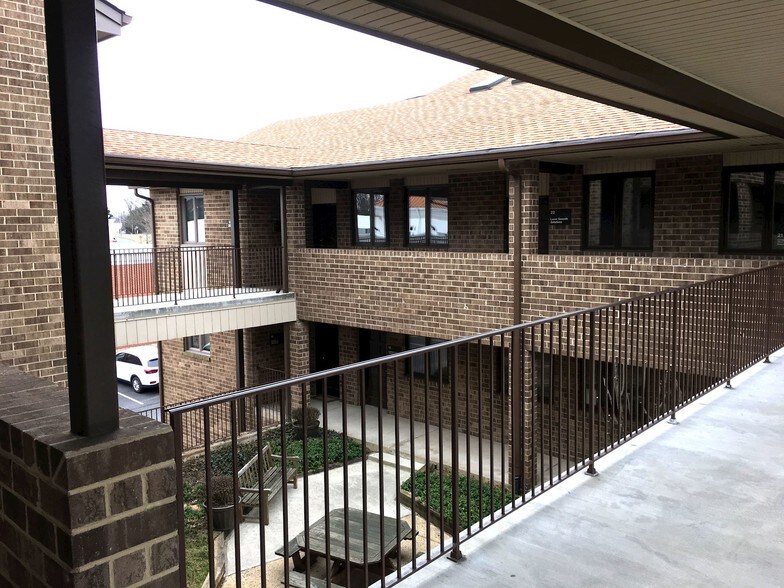 More Photos Of 2915-2917 Hunter Mill Rd, Oakton Medical For Sale
