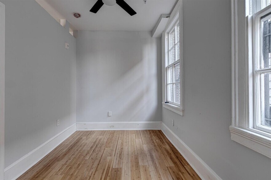 More Photos Of 2116 N Charles St, Baltimore Apartments For Sale