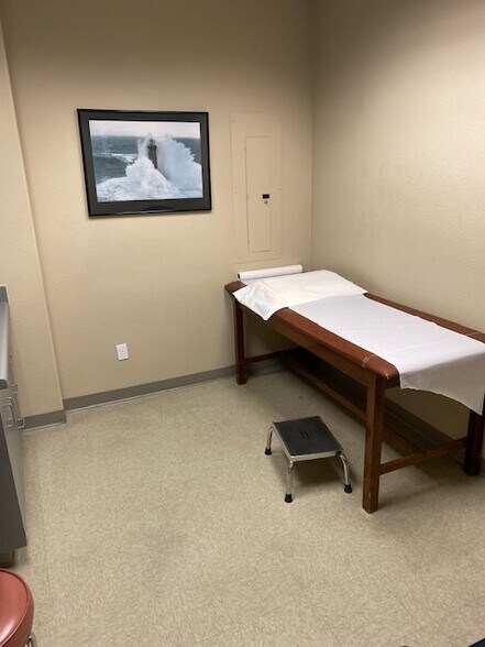 More Photos Of 3351 M St, Merced Medical For Lease