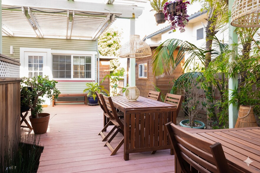 More Photos Of 4851-4855 Narragansett Ave, San Diego Apartments For Sale