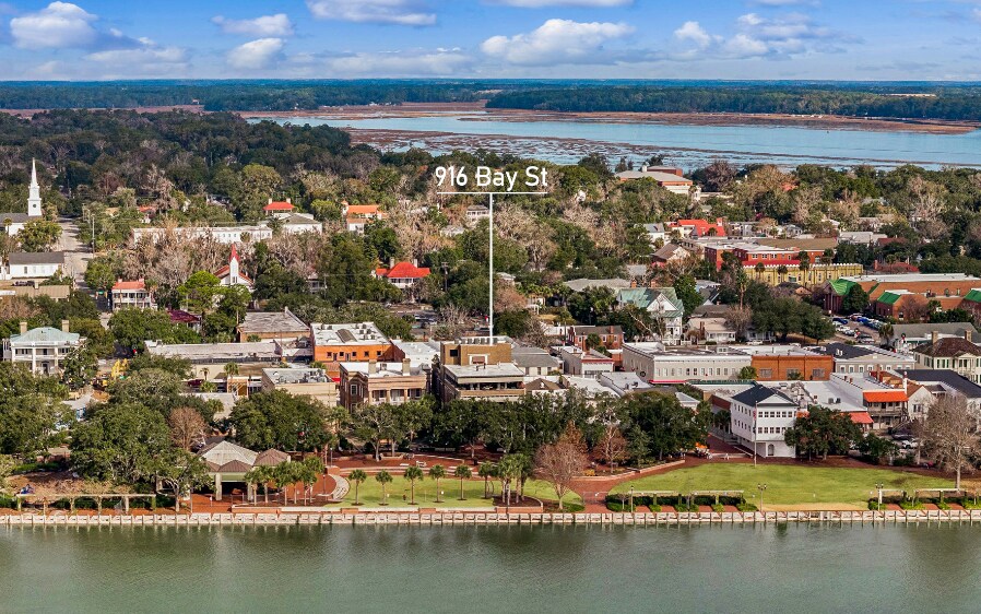 More Photos Of 916 Bay St, Beaufort Office For Sale