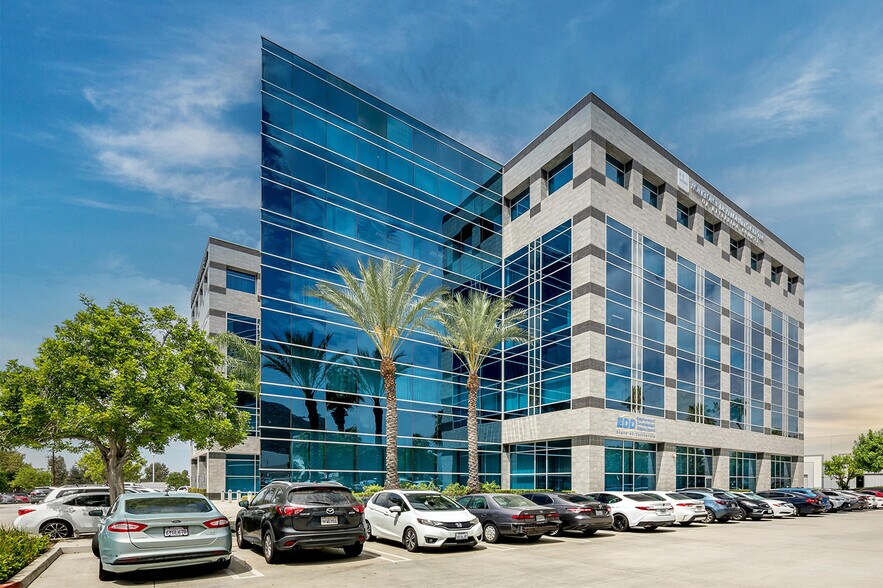 More Photos Of 1325 Spruce St, Riverside Office For Sale