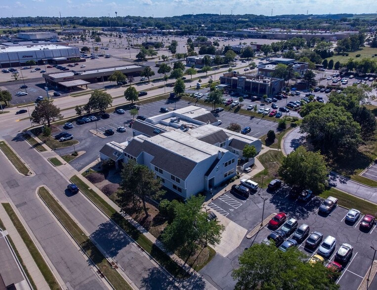 More Photos Of 7102 Mineral Point Rd, Madison Healthcare For Sale