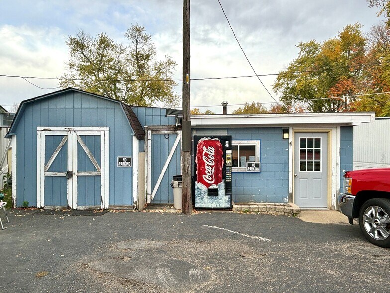 More Photos Of Reagan Drive, Eureka Manufactured Housing Mobile Home Park For Sale