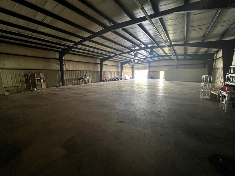 More Photos Of 2514 N Fayetteville St, Asheboro Warehouse For Lease