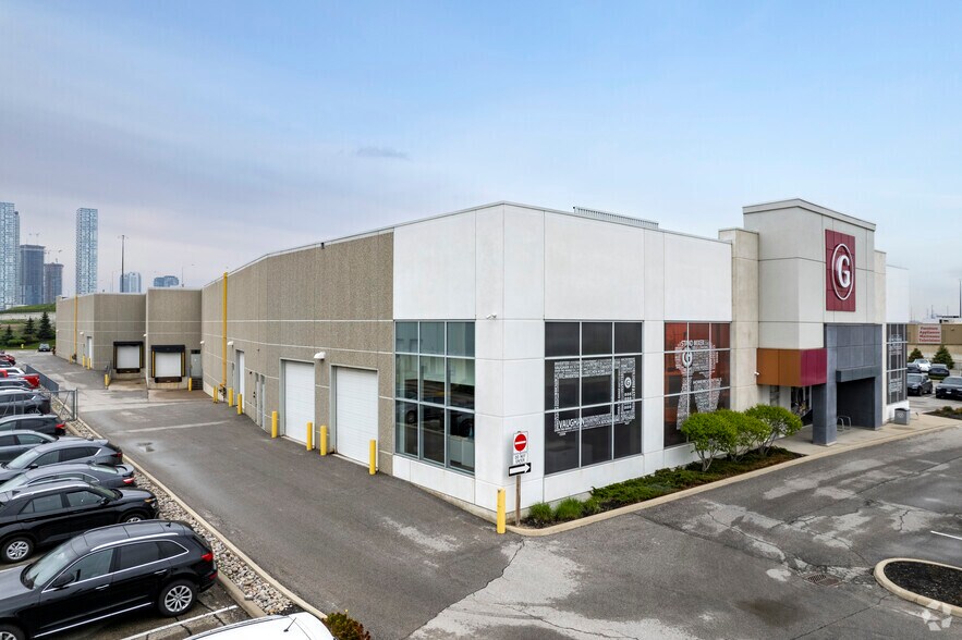 More Photos Of 167 Chrislea Rd, Vaughan Freestanding For Lease