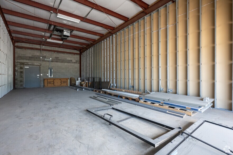 More Photos Of 2600 Dearing Ford Rd, Altavista Unknown For Lease