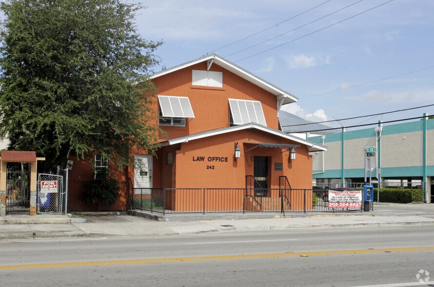 More Photos Of 242 NW 12th Ave, Miami Office Residential For Sale