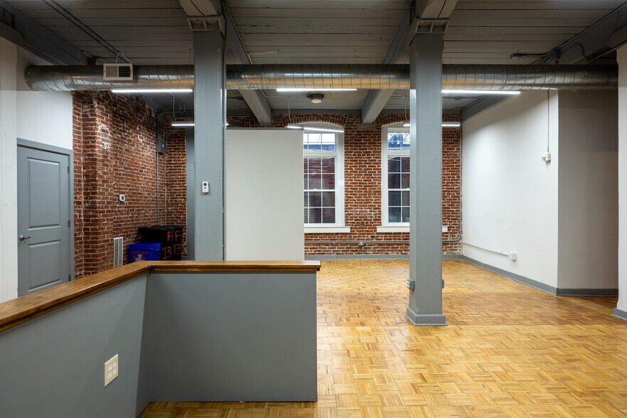 More Photos Of 137-145 W Berkley St, Philadelphia Warehouse For Lease