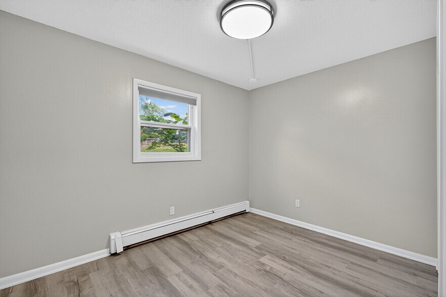 More Photos Of 800 13th St, West Des Moines Apartments For Sale