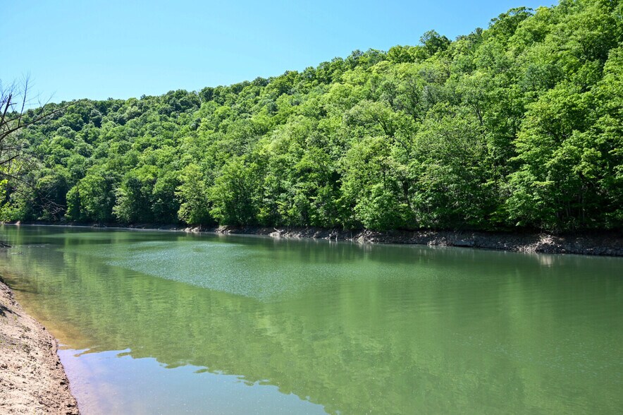More Photos Of 0 Crestwood Road, Speedwell Land For Sale