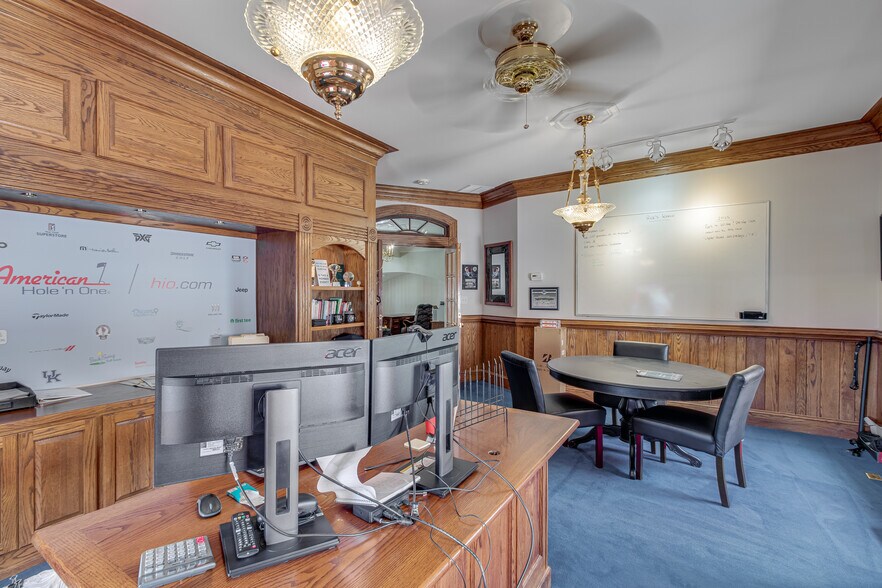 More Photos Of 55 Scott St, Buford Office For Lease