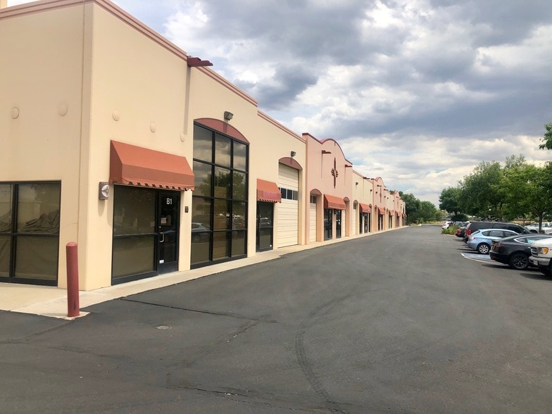 More Photos Of 4605 Quebec St, Denver Light Distribution For Sale