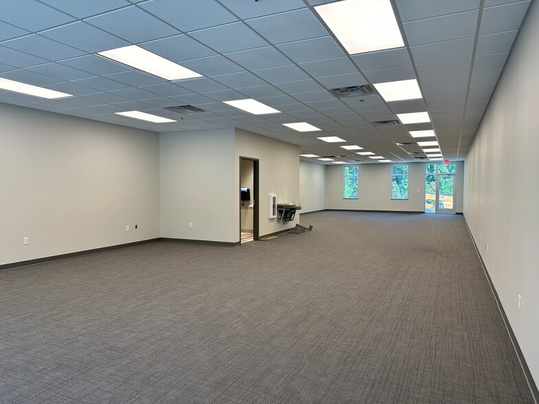 More Photos Of 250 Durham Park Blvd, Pooler Office For Sale