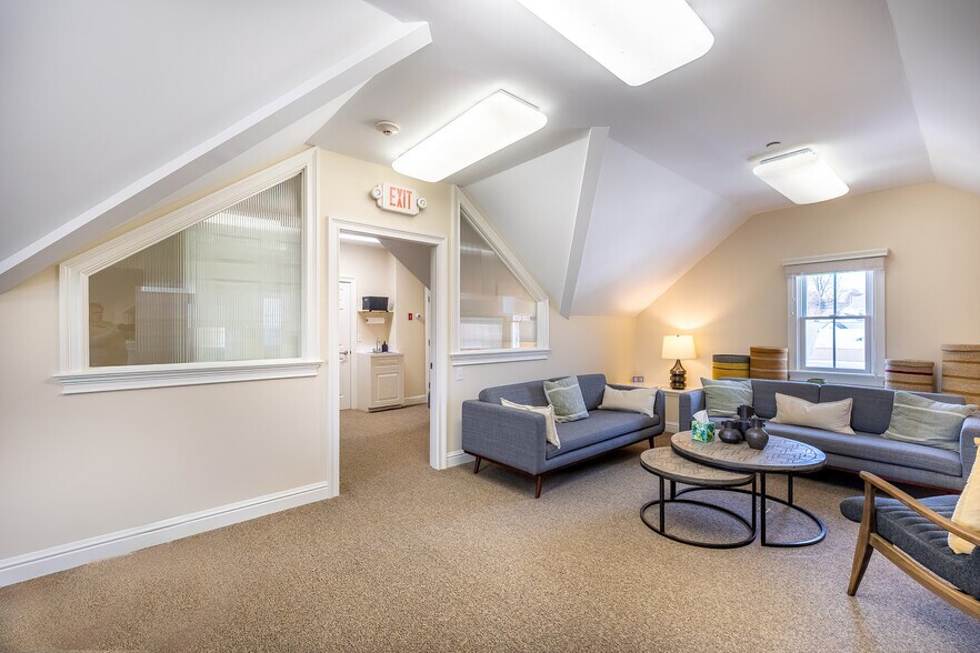 More Photos Of 27 Catoonah St, Ridgefield General Retail For Sale