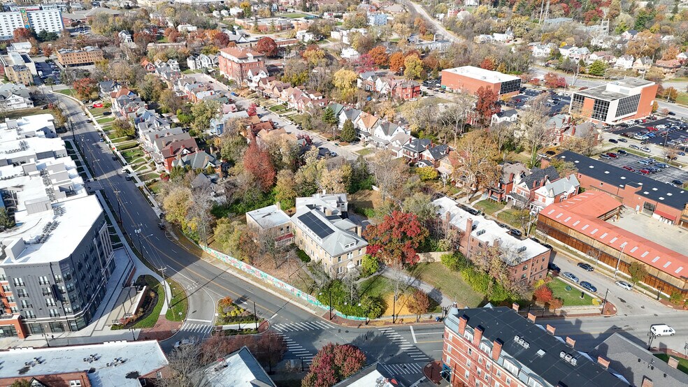 More Photos Of 2605 Woodburn Ave, Cincinnati Apartments For Sale
