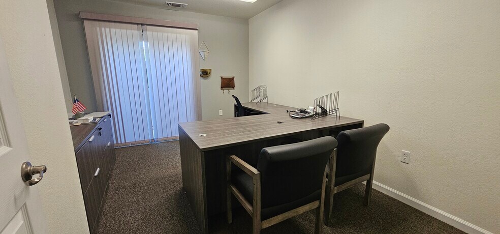 More Photos Of 1425 Butte House Rd, Yuba City Office For Lease