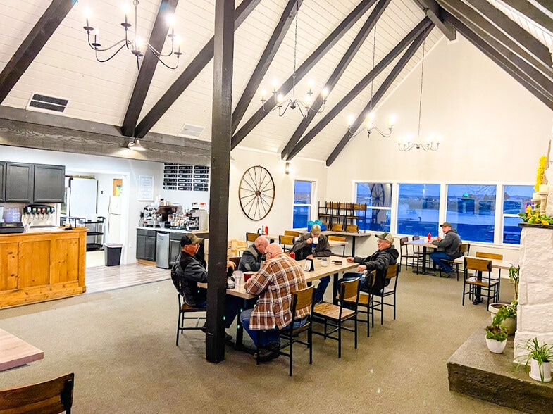 More Photos Of 87275 County Hwy 9-28, Christmas Valley Hotel For Sale