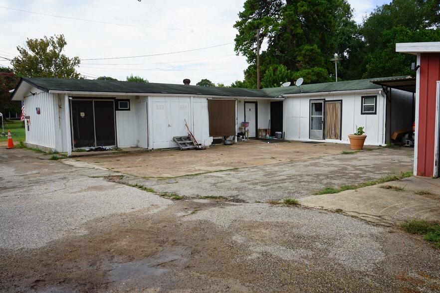 More Photos Of 20 Flys St, Shepherd Freestanding For Sale