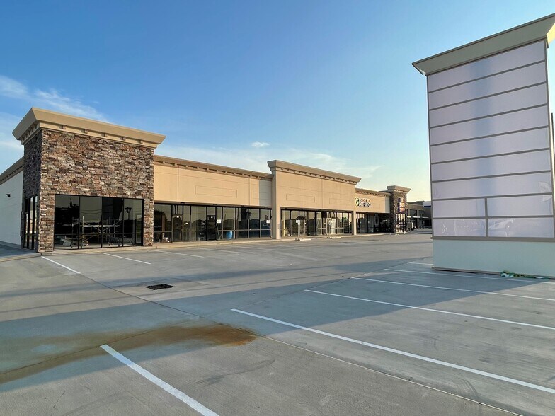 More Photos Of 23135 Morton Ranch, Katy Storefront For Lease