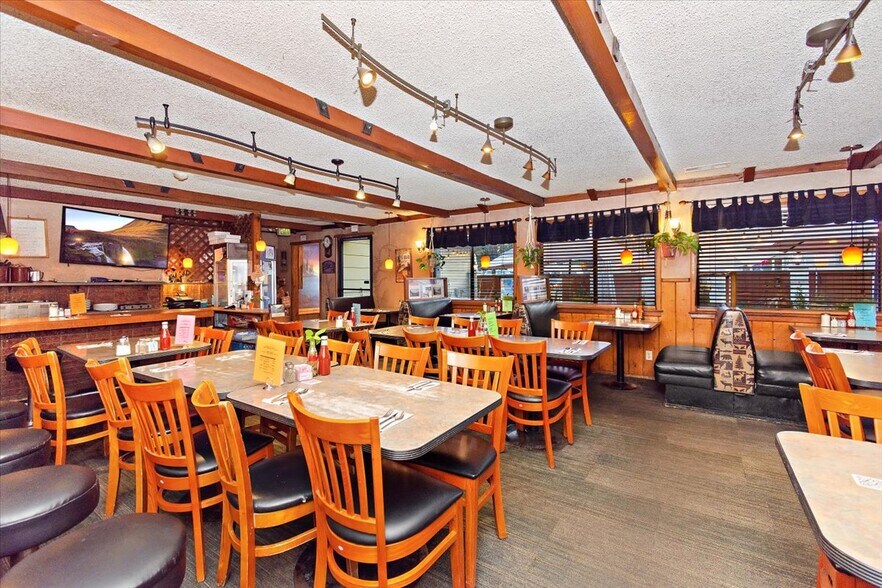 More Photos Of 337 W Big Bear Blvd, Big Bear City Restaurant For Sale